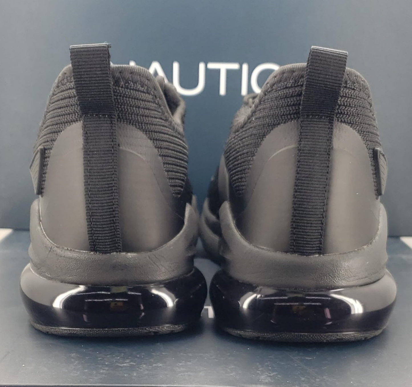 NAUTICA